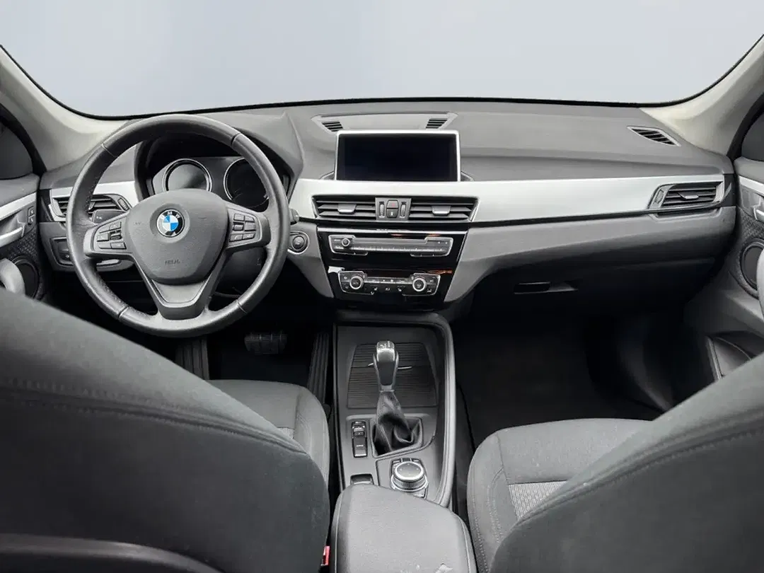 BMW X1 - Thumbnail 11
