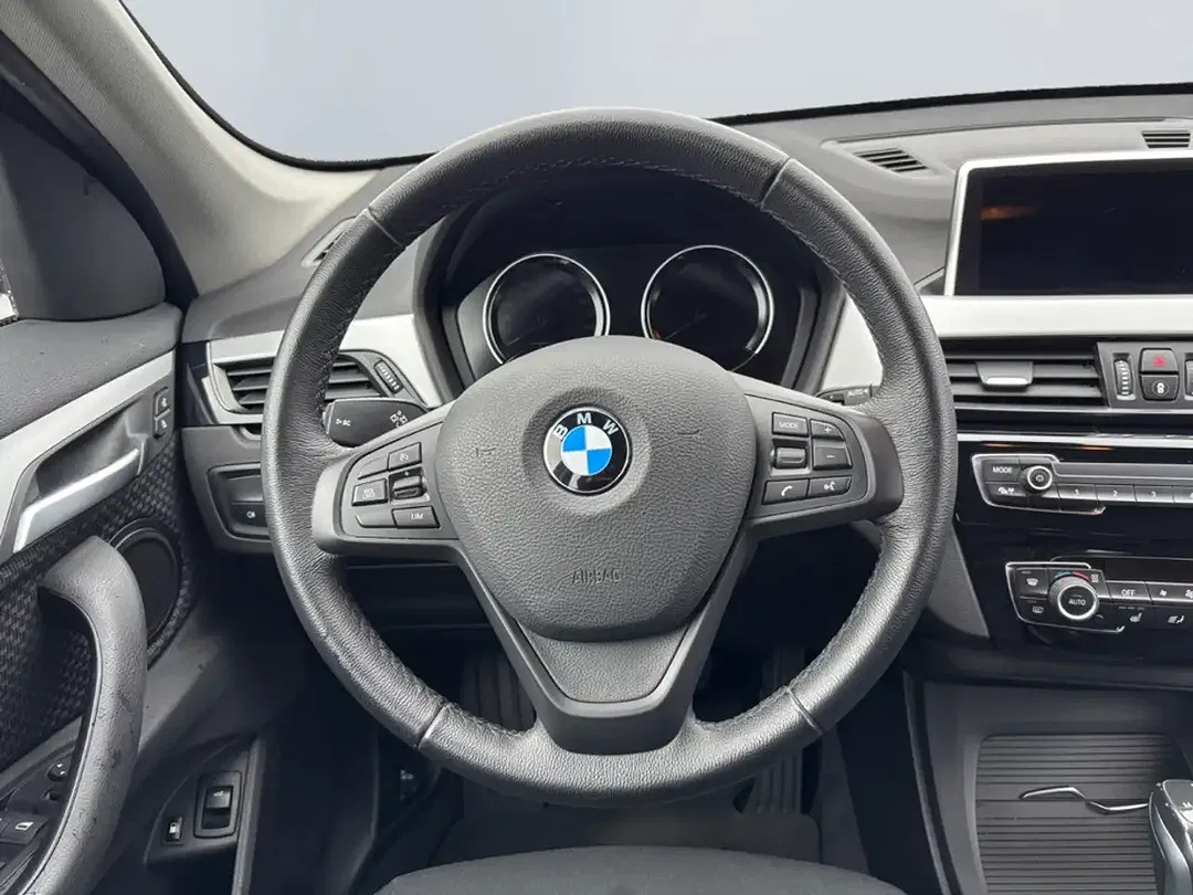 BMW X1 - Thumbnail 12