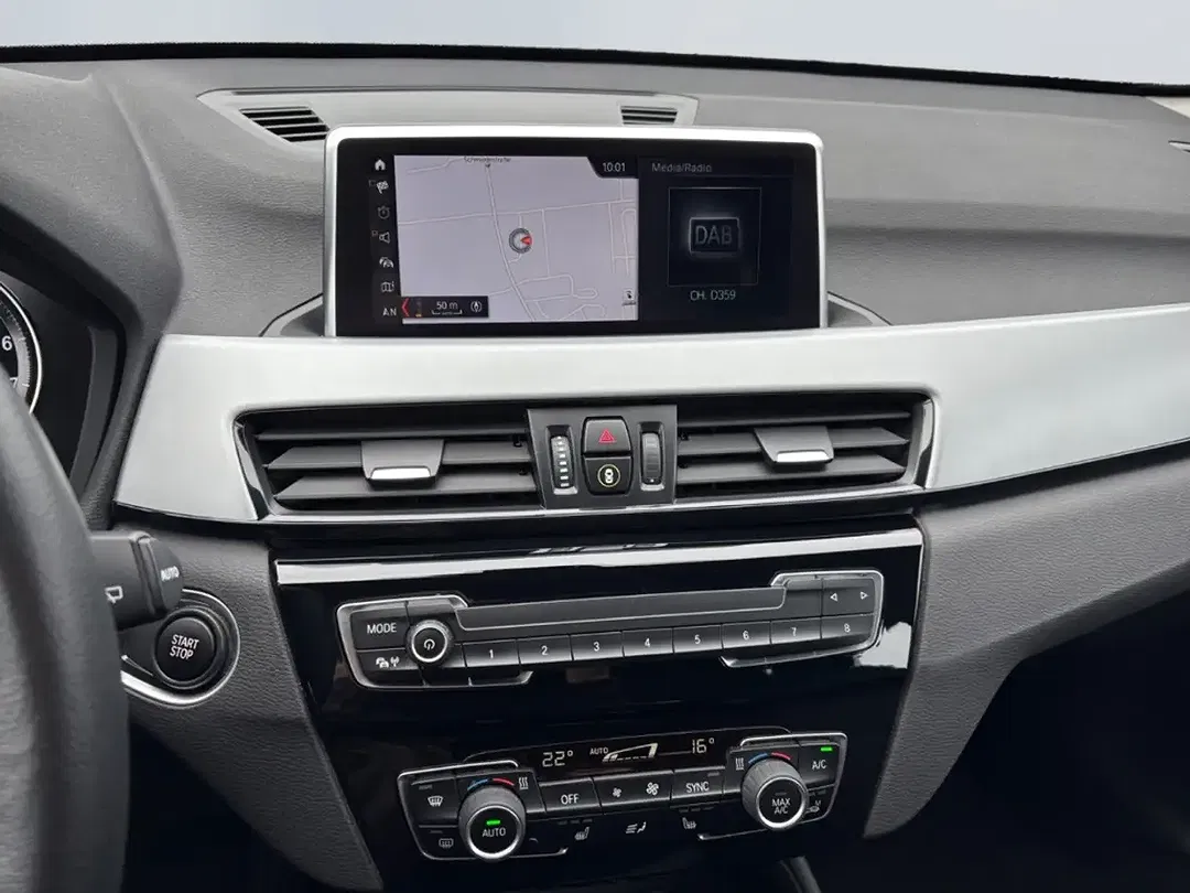 BMW X1 - Thumbnail 15