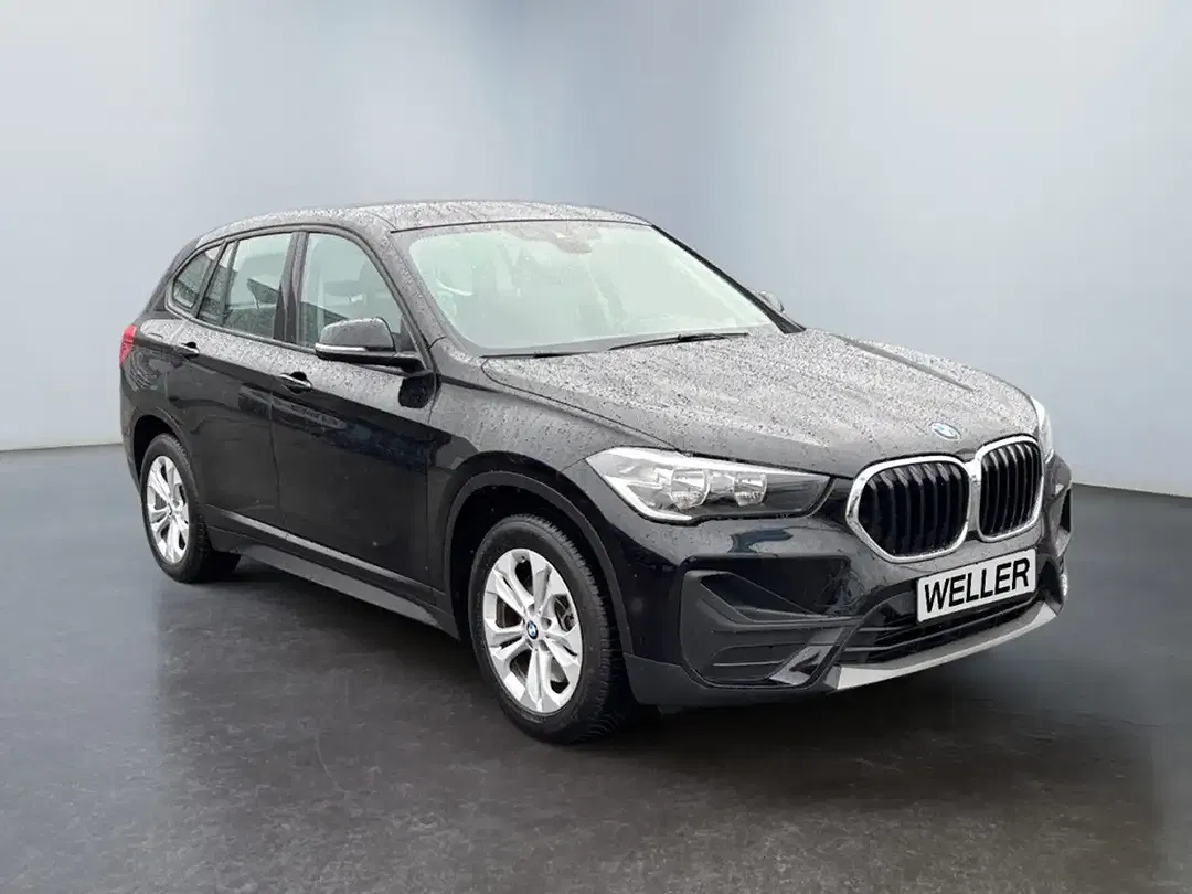 BMW X1 - Thumbnail 3