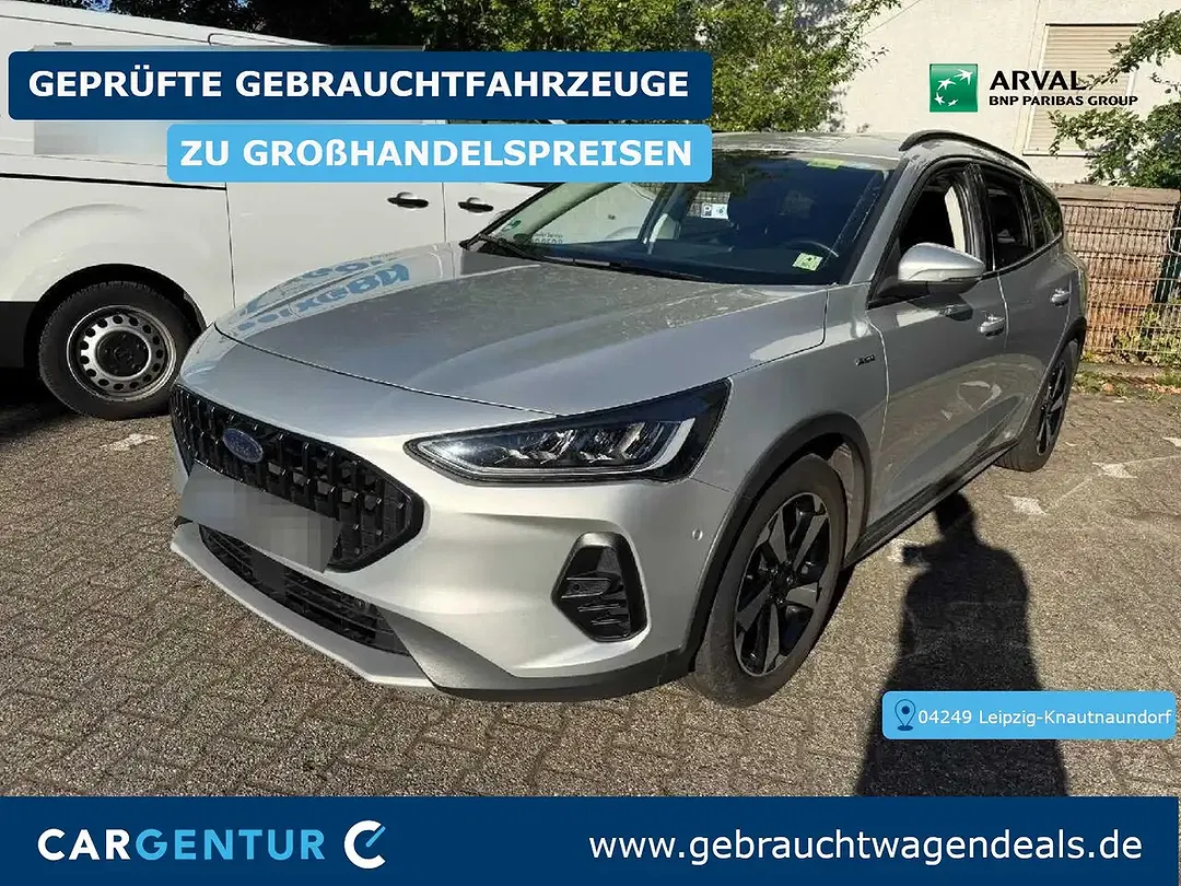 Ford Focus - Thumbnail 1