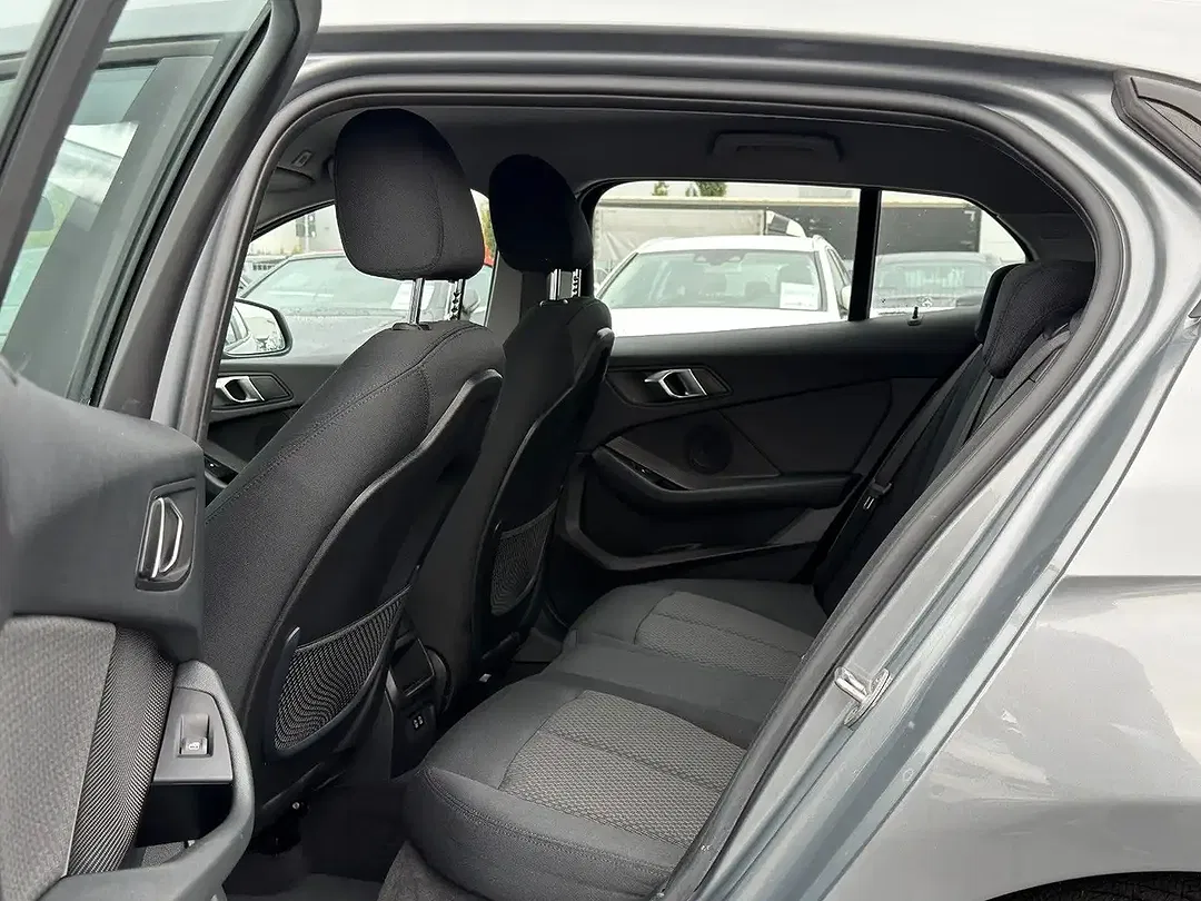 BMW 118 - Thumbnail 13
