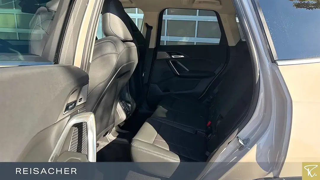 BMW X1 - Thumbnail 6