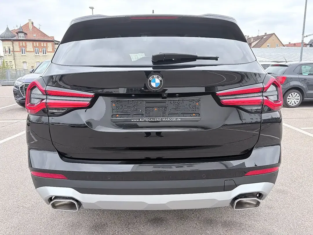 BMW X3 - Thumbnail 6