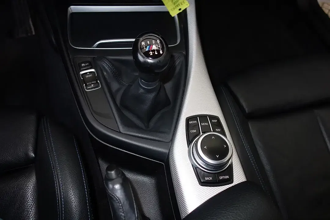 BMW 118 - Thumbnail 14