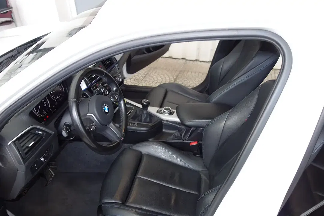 BMW 118 - Thumbnail 6