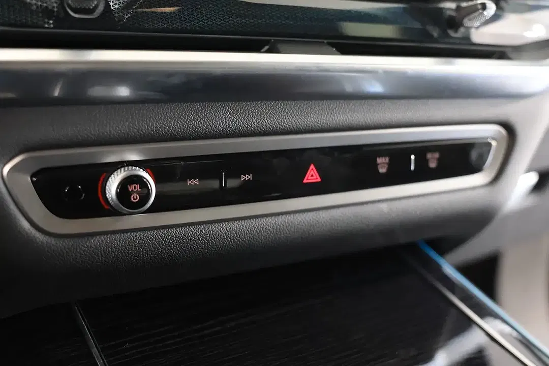 BMW X5 - Thumbnail 20