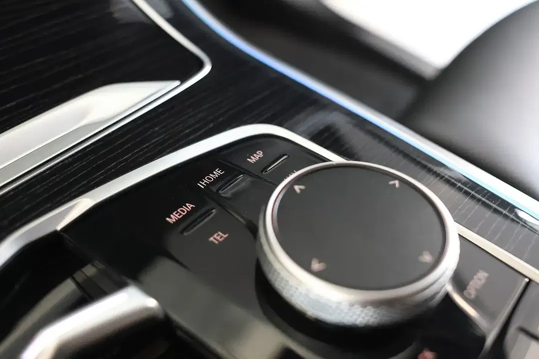 BMW X5 - Thumbnail 24