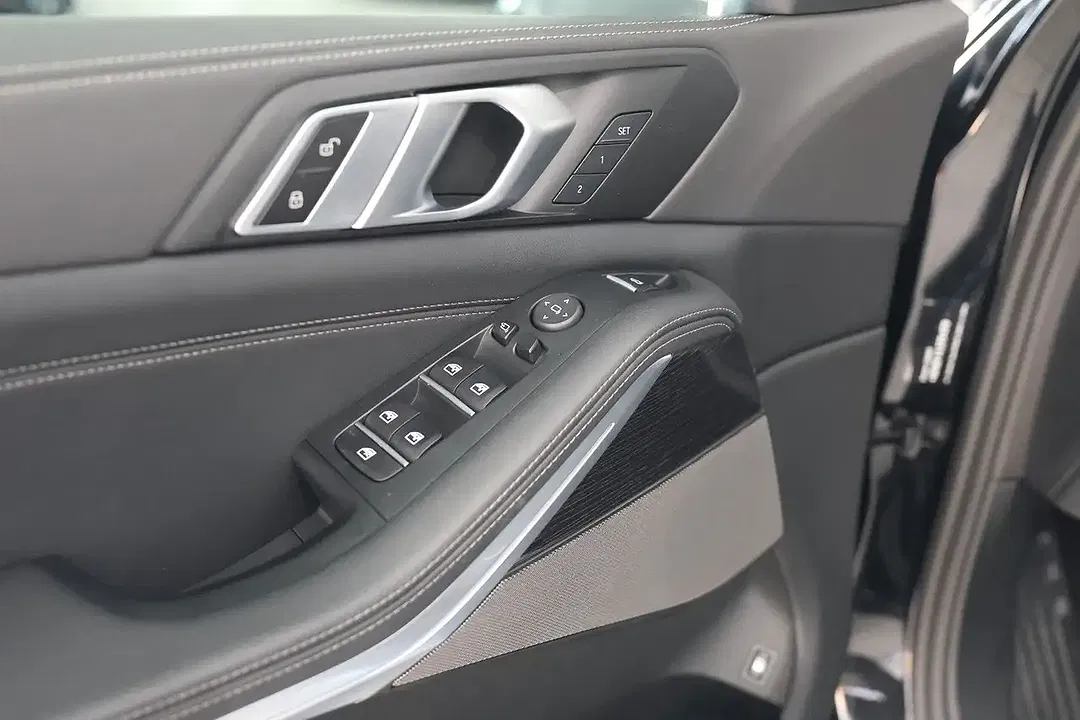 BMW X5 - Thumbnail 7