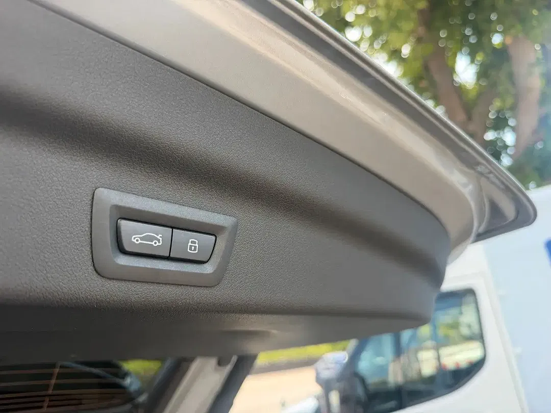 BMW X1 - Thumbnail 13