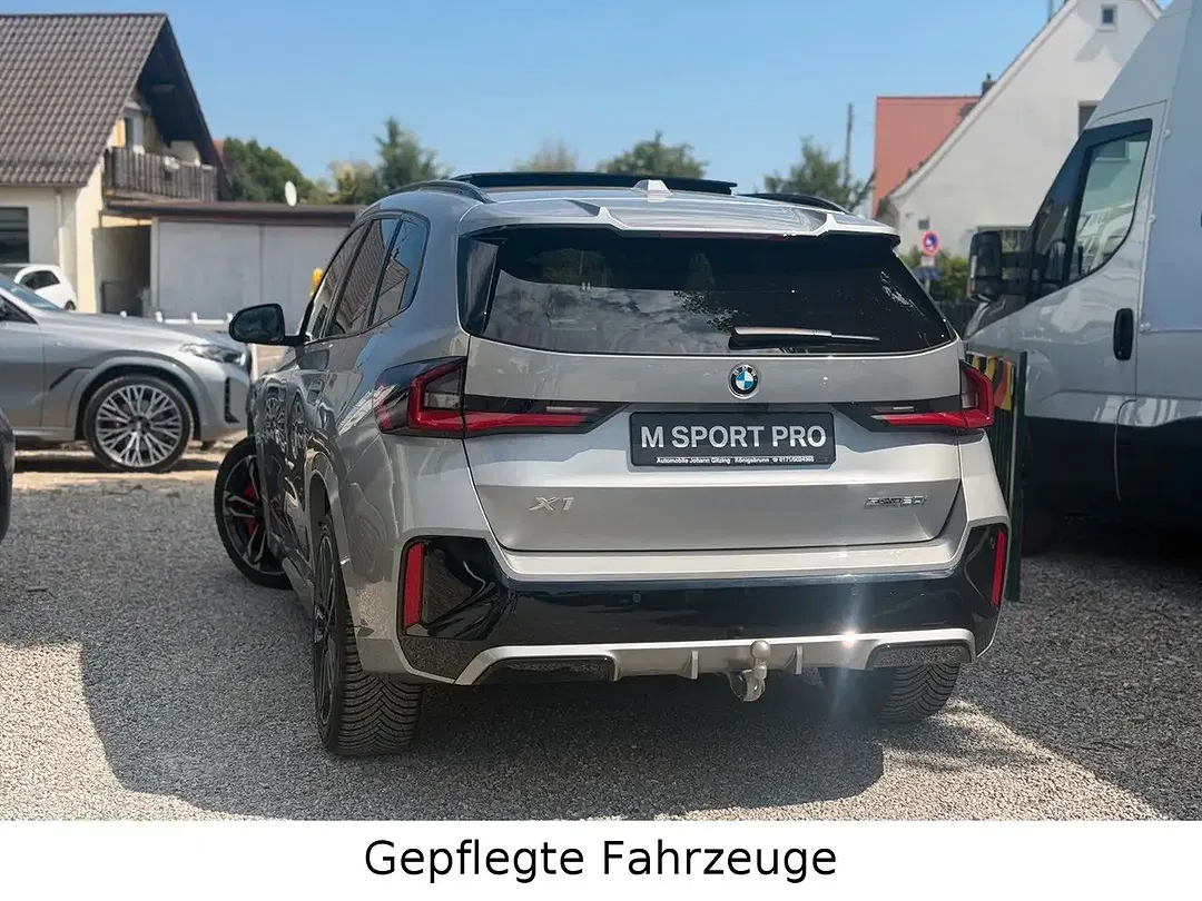 BMW X1 - Thumbnail 4