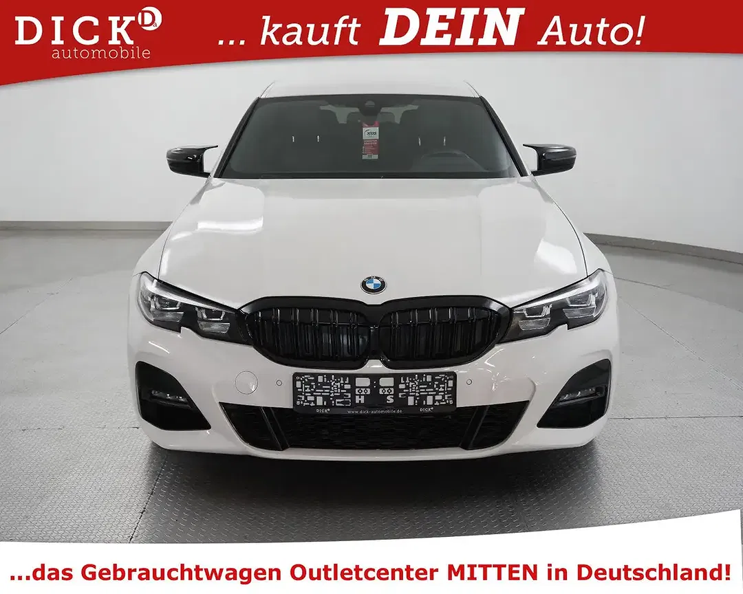 BMW 330 - Thumbnail 3
