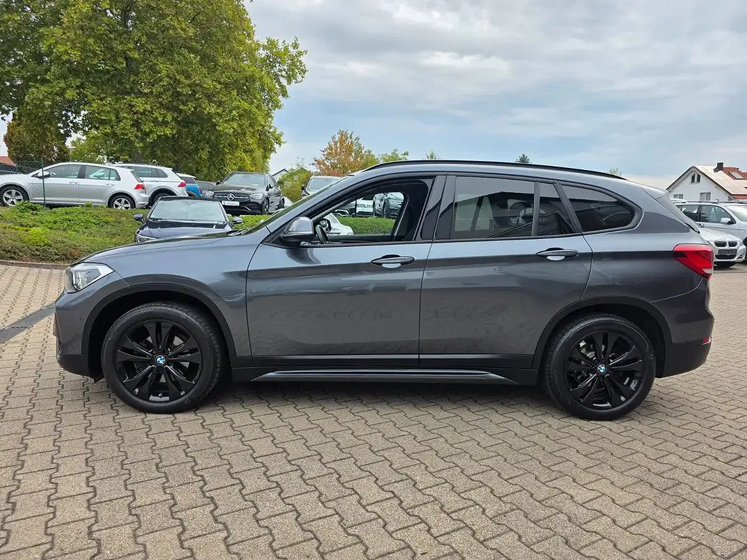 BMW X1 - Thumbnail 5
