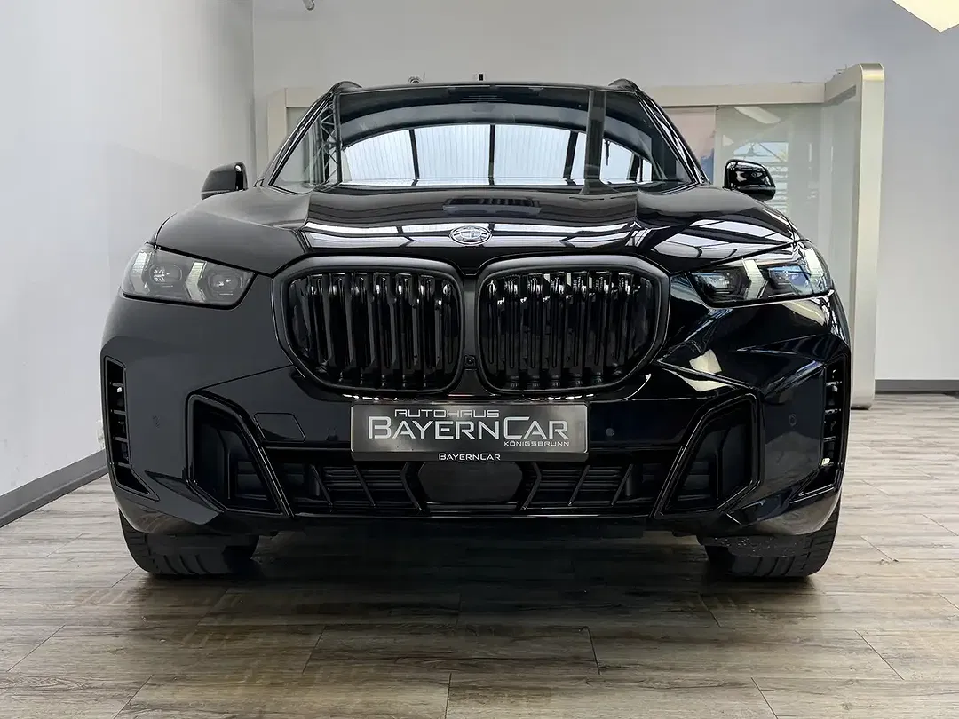 BMW X5 - Thumbnail 2