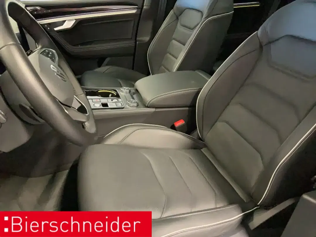 Volkswagen Touareg - Thumbnail 11