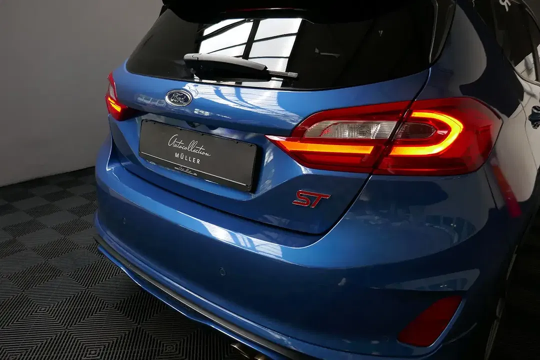 Ford Fiesta - Thumbnail 11
