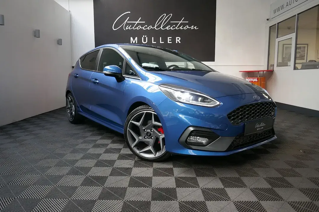 Ford Fiesta - Thumbnail 5