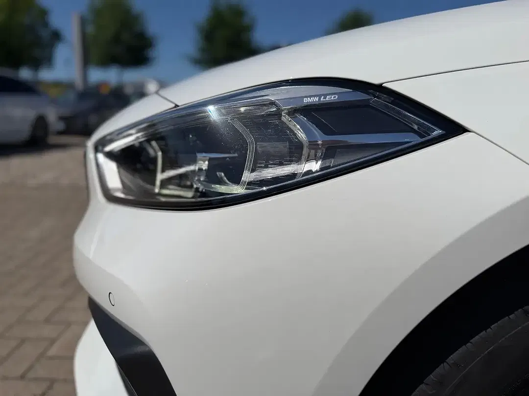 BMW 116 - Thumbnail 10