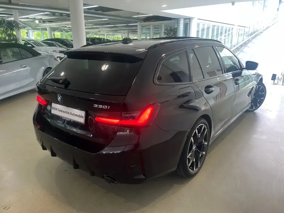 BMW 330 - Thumbnail 3