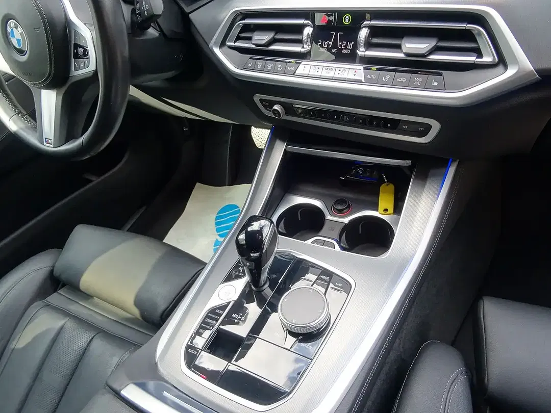 BMW X5 - Thumbnail 10