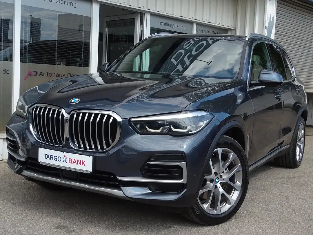 BMW X5 - Thumbnail 3