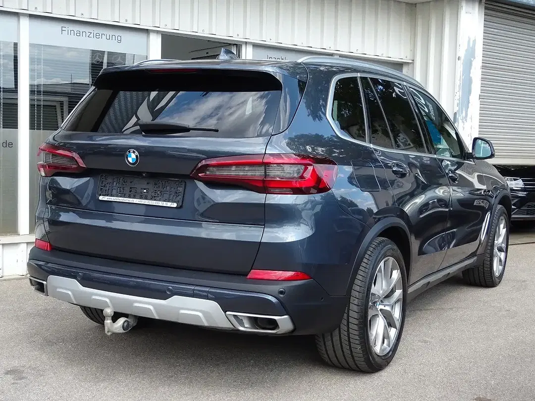 BMW X5 - Thumbnail 6