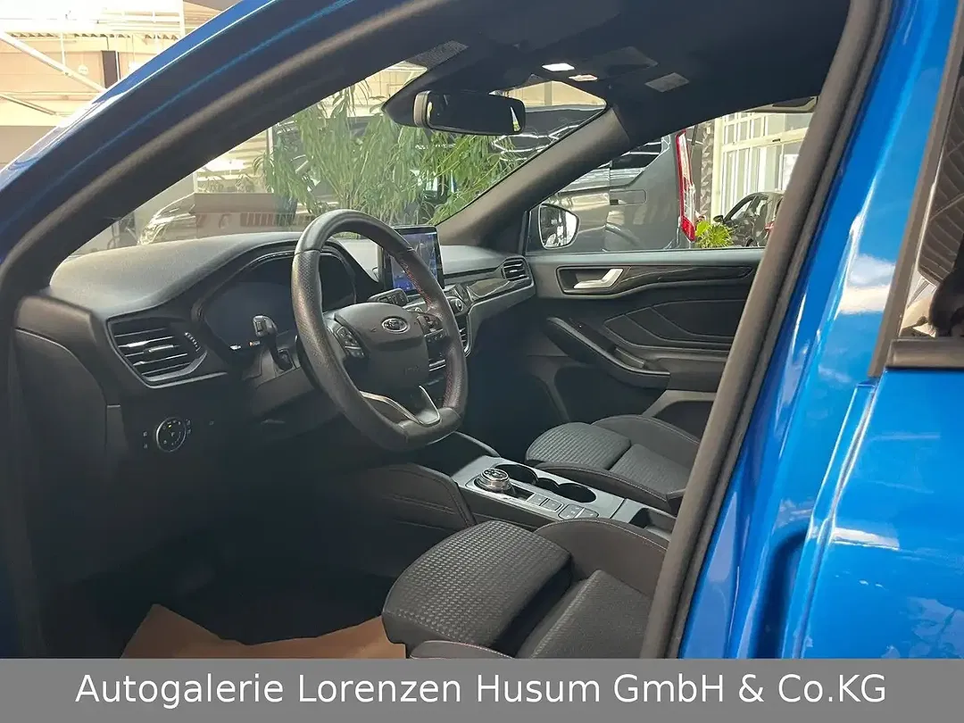 Ford Focus - Thumbnail 15