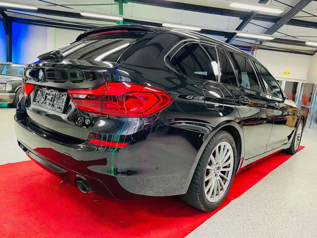 BMW 520 - Thumbnail 2