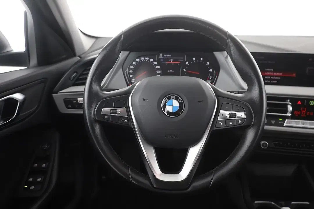 BMW 118 - Thumbnail 10