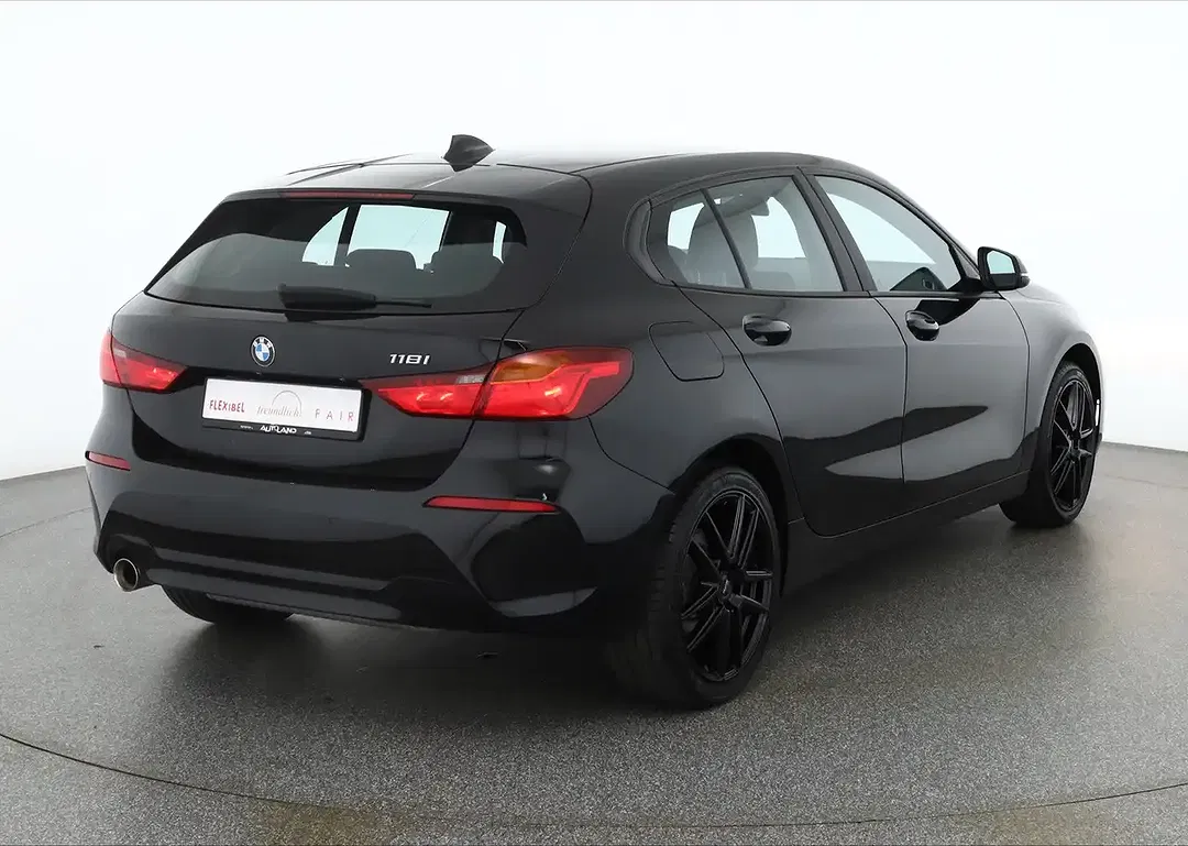 BMW 118 - Thumbnail 5