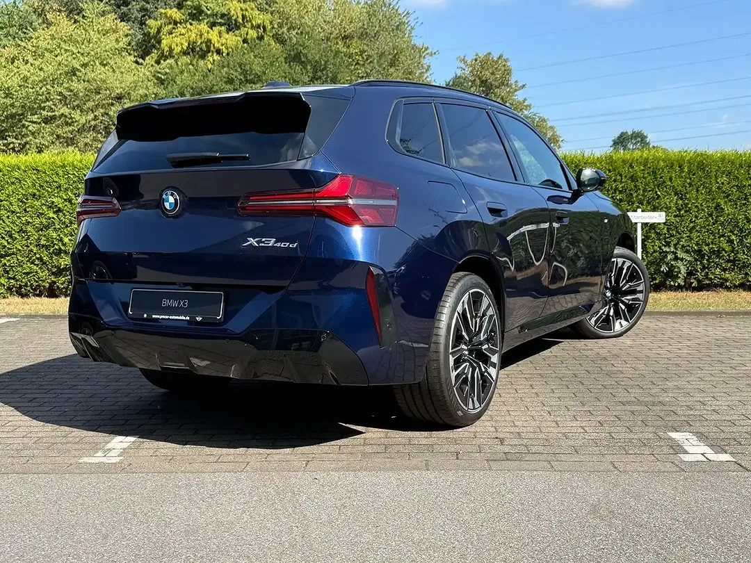 BMW X3 - Thumbnail 2