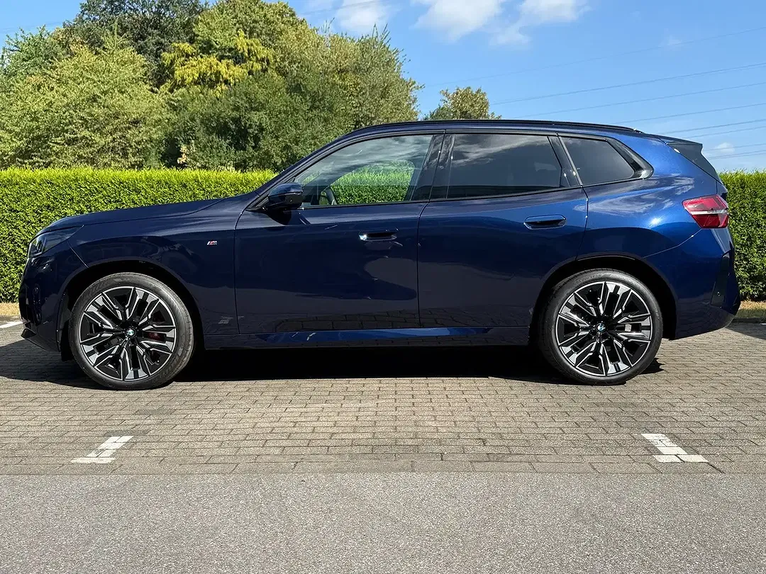 BMW X3 - Thumbnail 3
