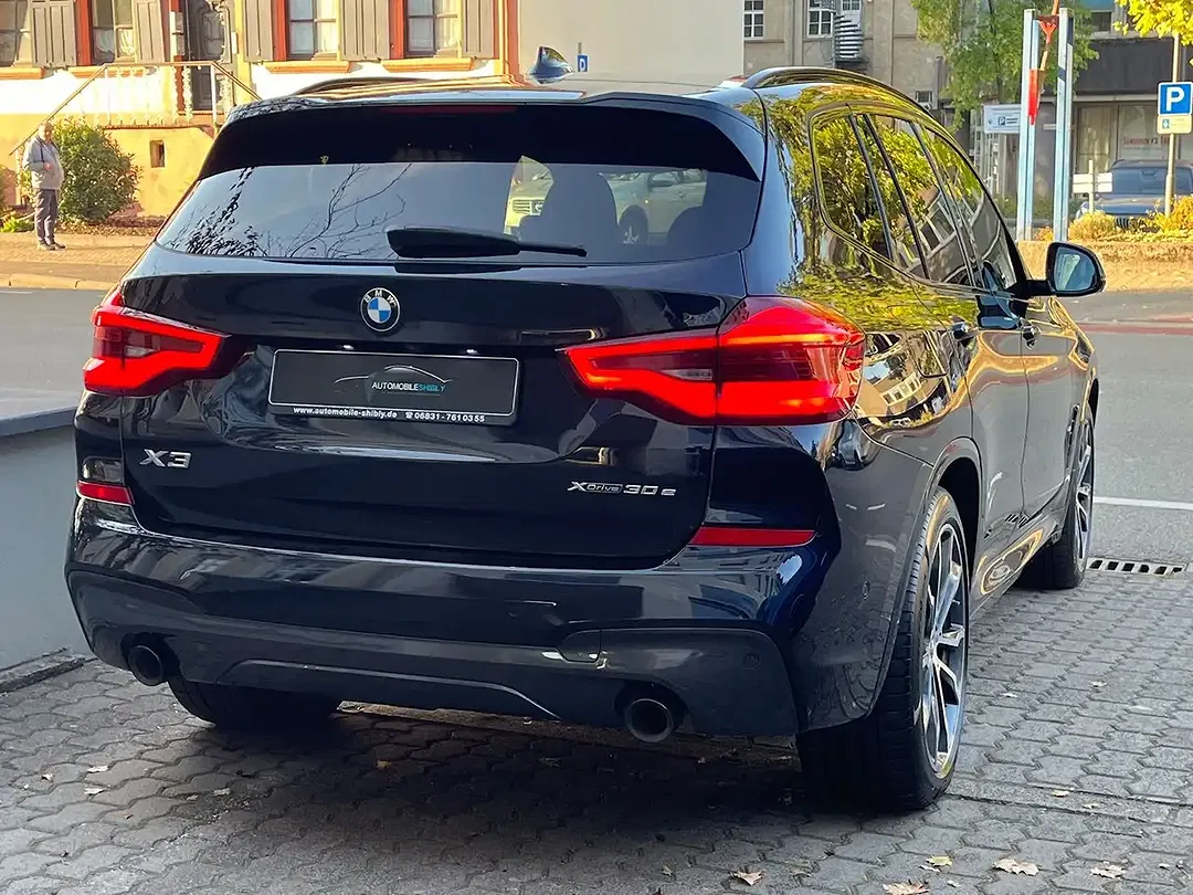 BMW X3 - Thumbnail 6