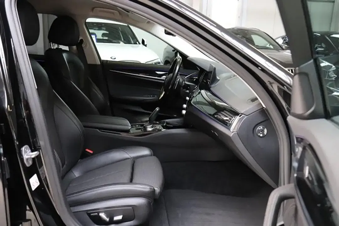 BMW 530 - Thumbnail 15