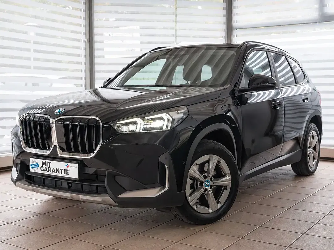 BMW X1 - Thumbnail 1