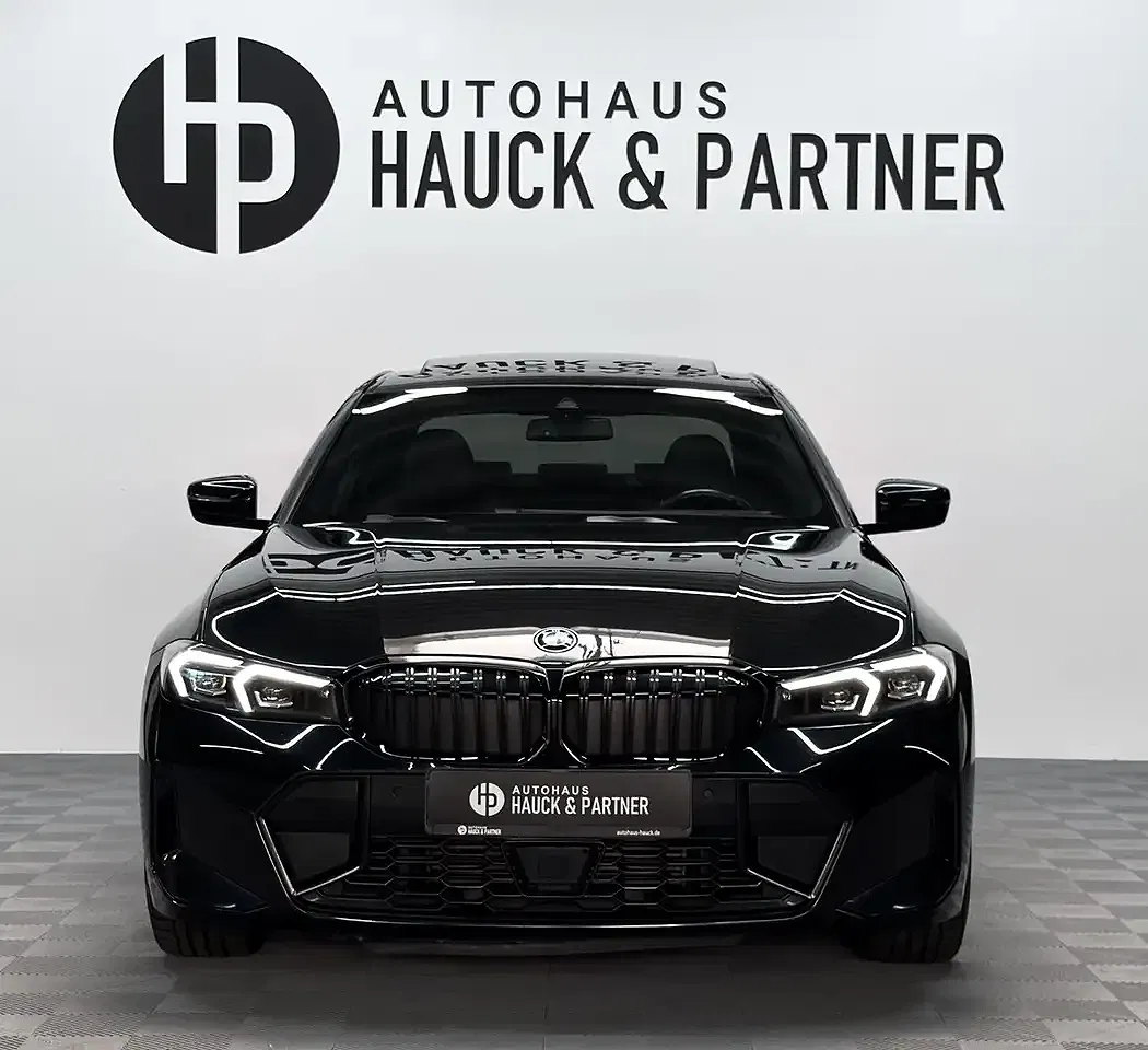 BMW 320 - Thumbnail 2