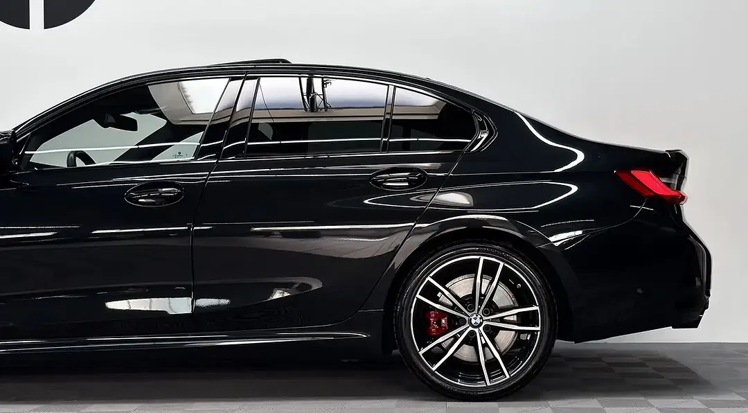 BMW 320 - Thumbnail 4