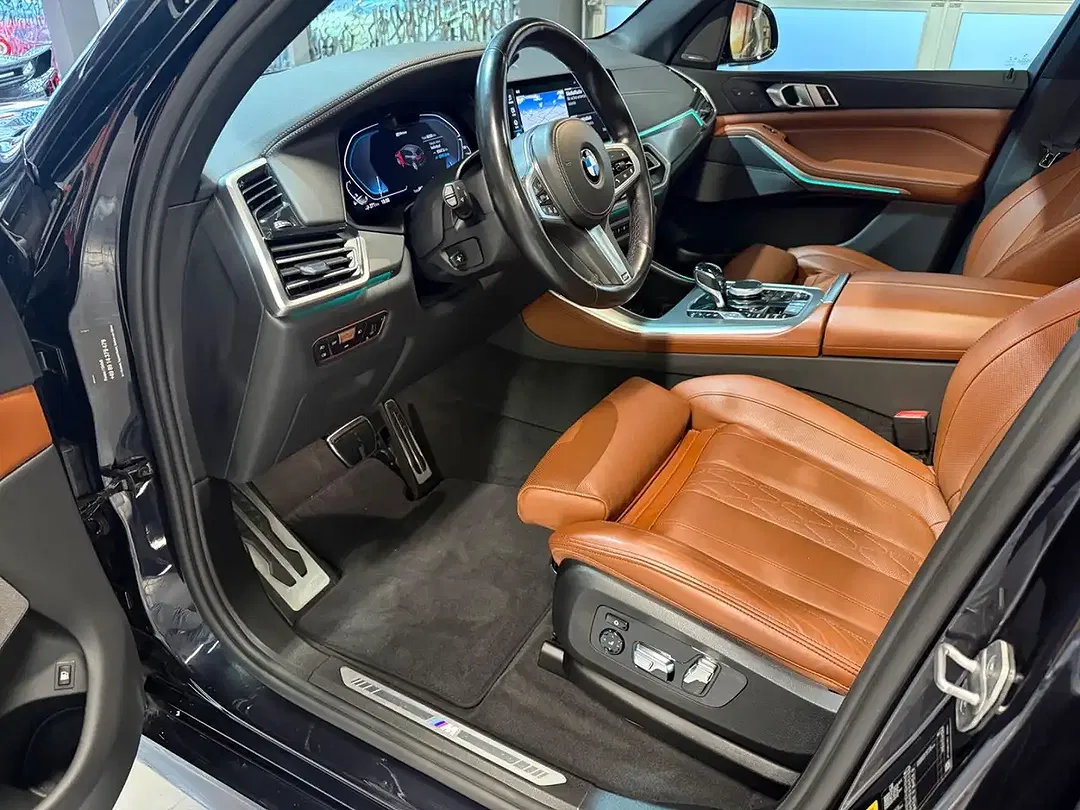 BMW X5 - Thumbnail 10