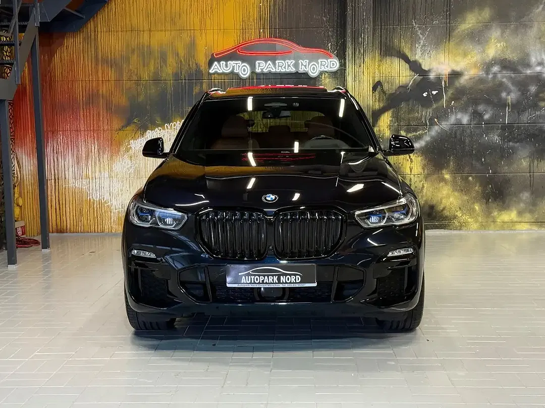 BMW X5 - Thumbnail 2