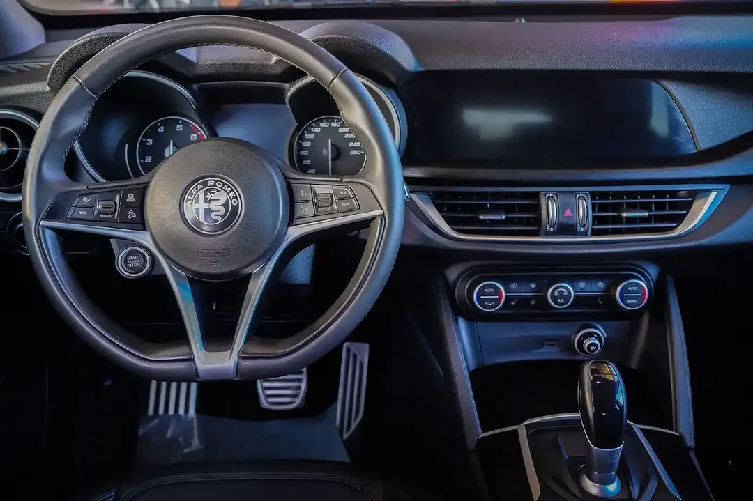 Alfa Romeo Stelvio - Thumbnail 10