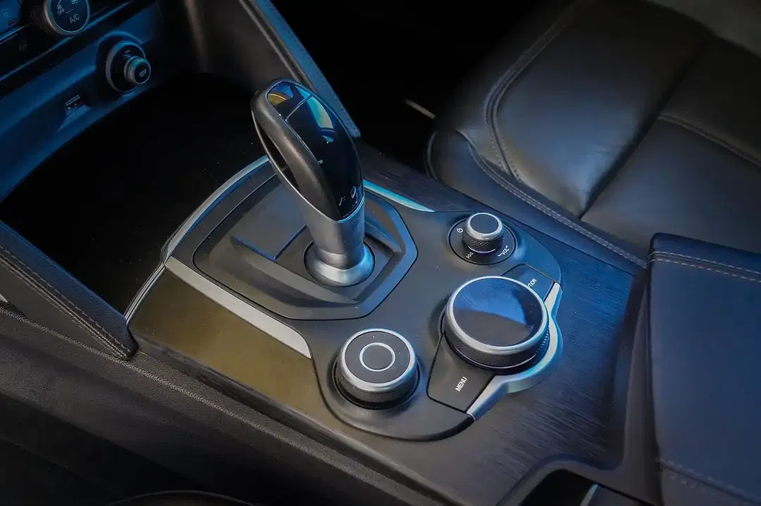 Alfa Romeo Stelvio - Thumbnail 14