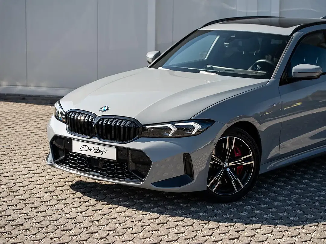 BMW 330 - Thumbnail 4
