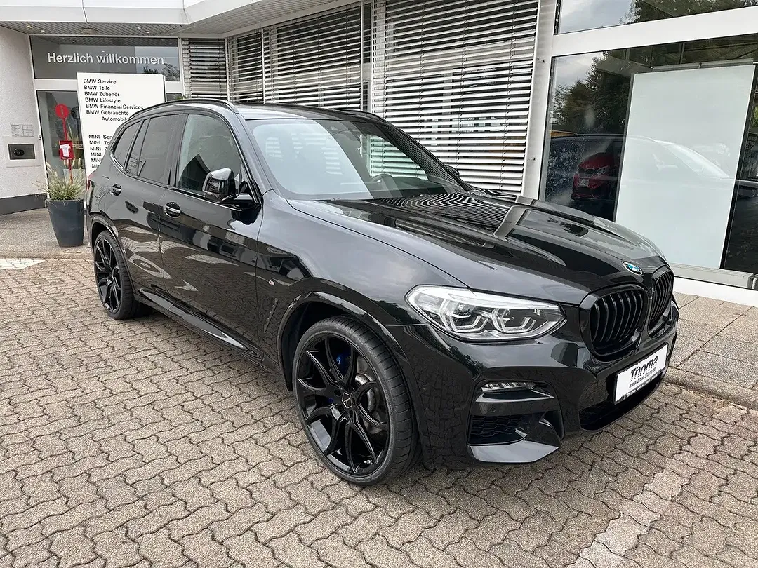 BMW X3 - Thumbnail 1