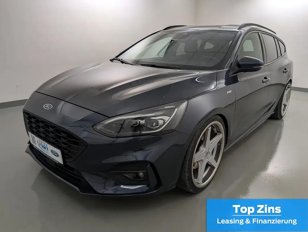 Ford Focus - Thumbnail 2