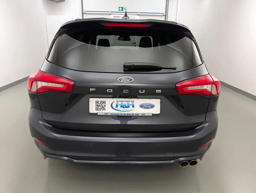 Ford Focus - Thumbnail 5