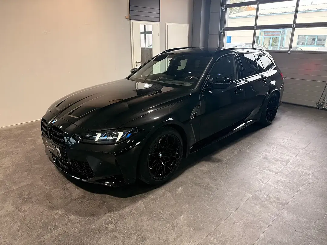 BMW M3 - Thumbnail 3