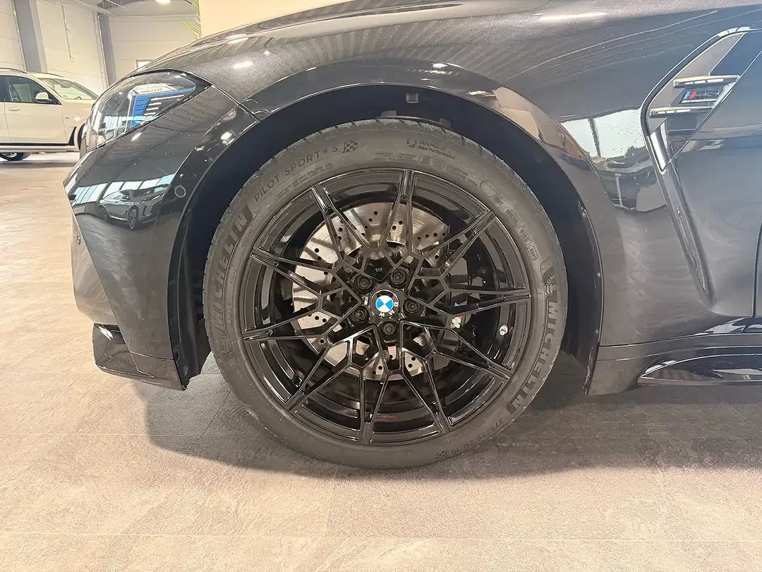 BMW M3 - Thumbnail 5