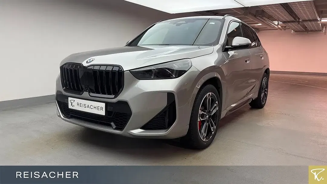 BMW X1 - Thumbnail 1