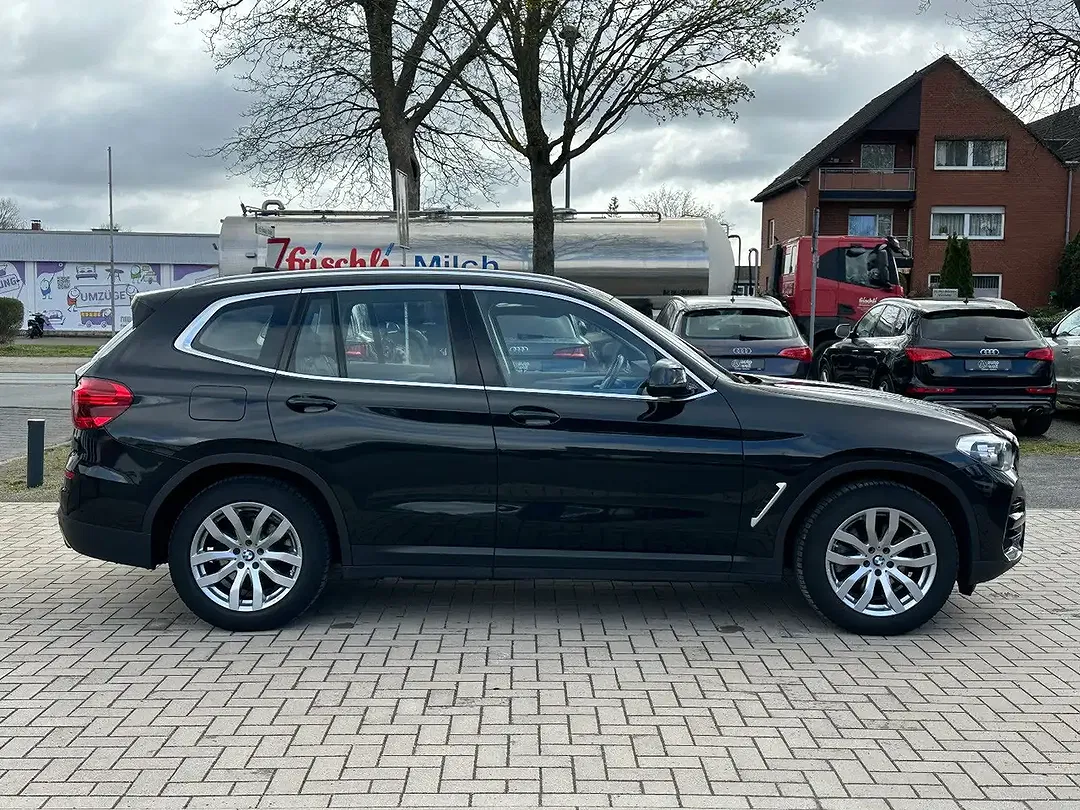 BMW X3 - Thumbnail 6
