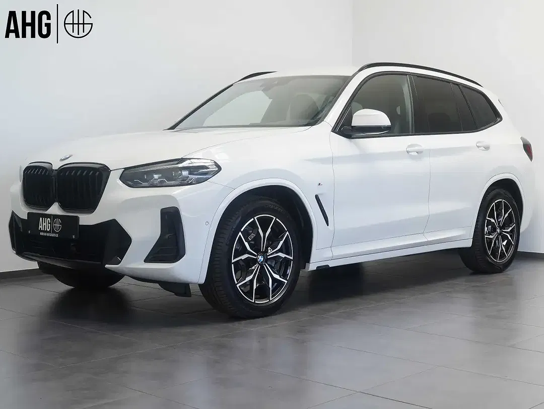 BMW X3 - Thumbnail 1